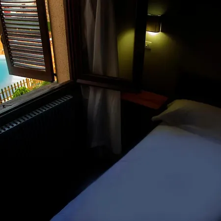 Hostal Darnius