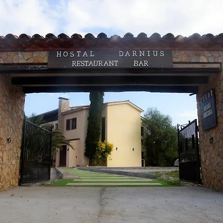 호텔 Hostal Darnius