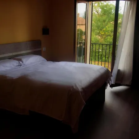Hostal Darnius 3* Darnius